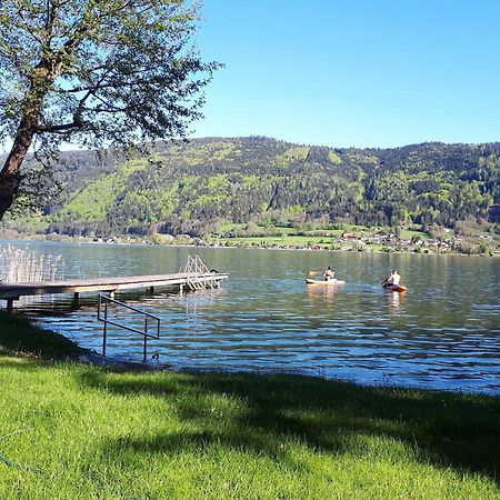 Seeblick Appartement MAREN Haus Hänsel&Gretel direkt am Ossiacher See mit Hallenbad Stiegl Exterior foto